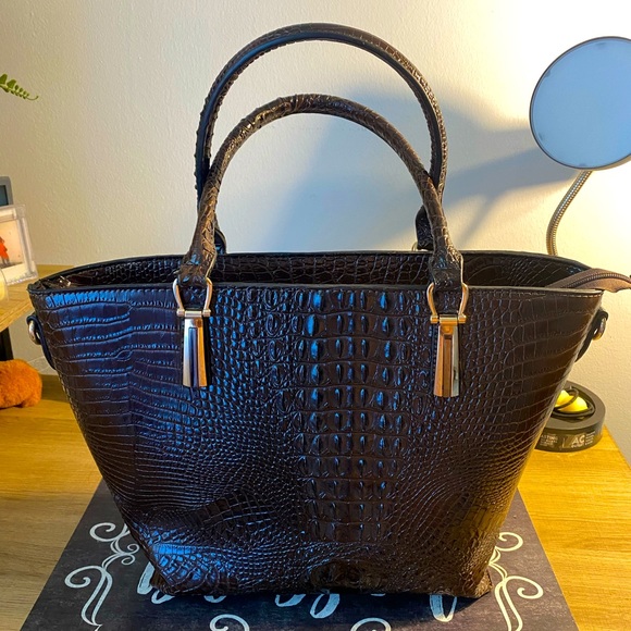 Beautiful faux alligator skin bag - Picture 1 of 4